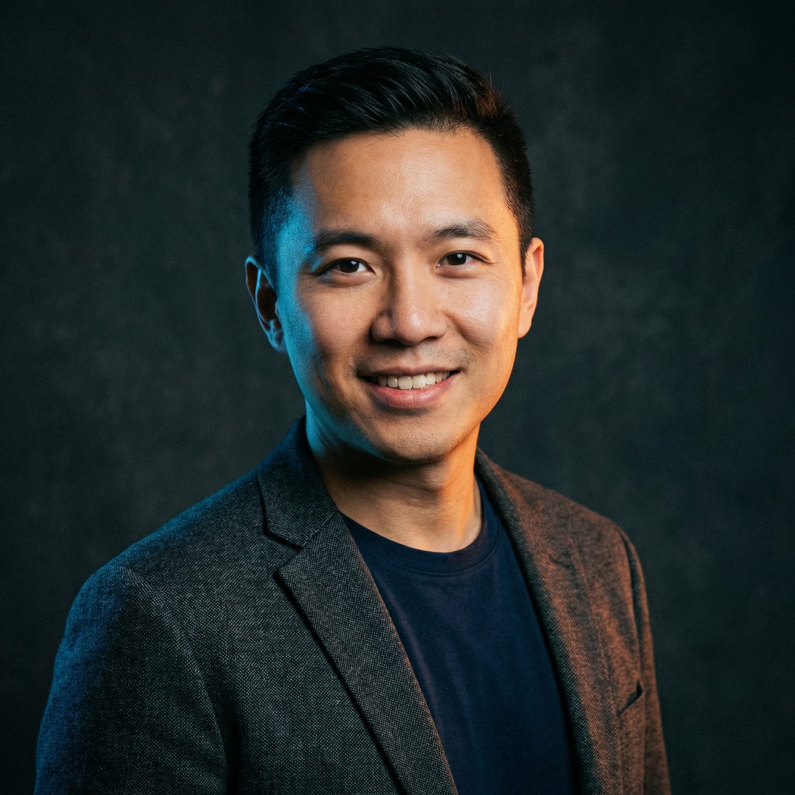 制服诱惑影视传媒资深制片人王浩然